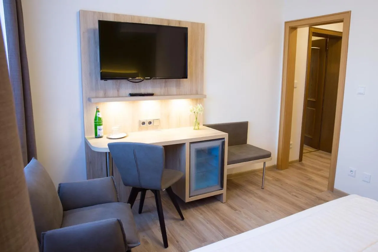 Gaestehaus Hotel Wilms Keulen 0*,  Duitsland