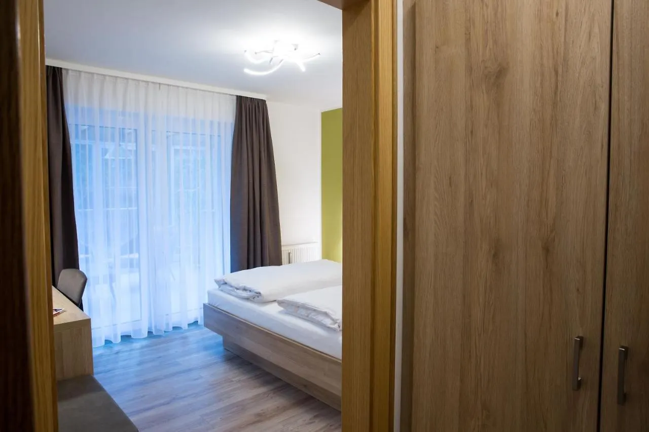 Gaestehaus Hotel Wilms Keulen 0*,  Duitsland