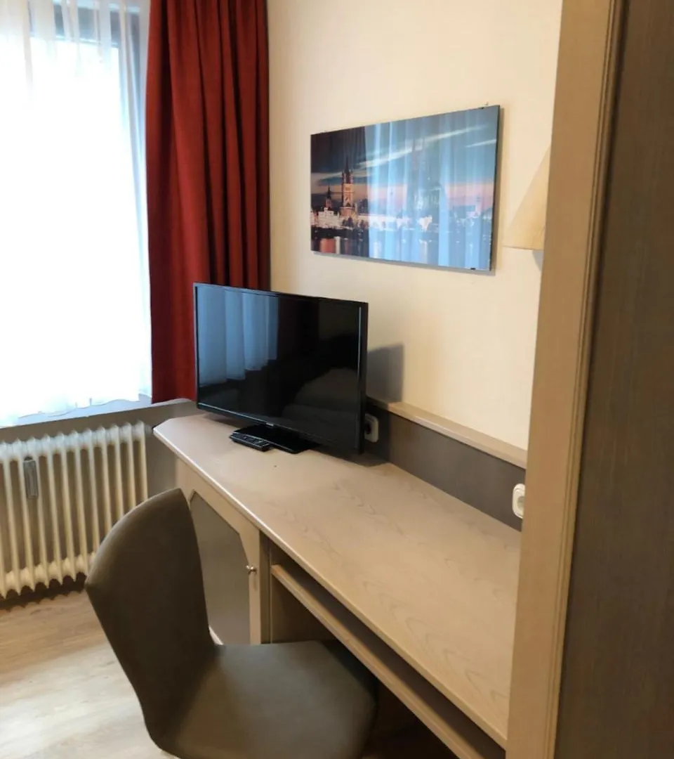 Gaestehaus Hotel Wilms Keulen 0*,